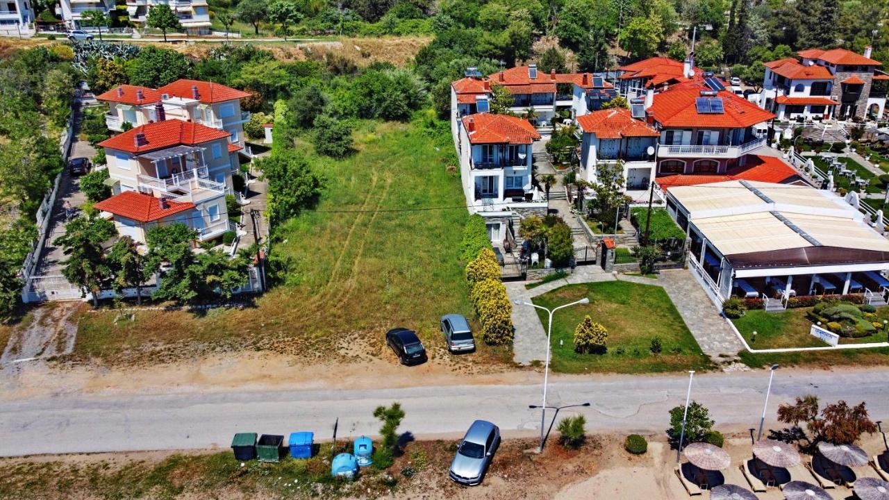 Nea Kallikrateia Beach Front Villa מראה חיצוני תמונה